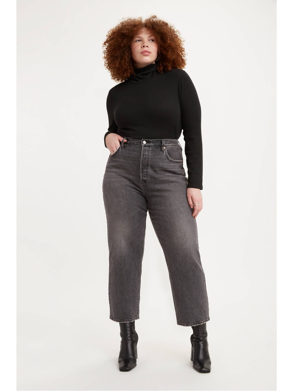 Levi's Ultra High-Rise Cropped Ankle Ribcage Straight Jeans in Washed Black-Gray